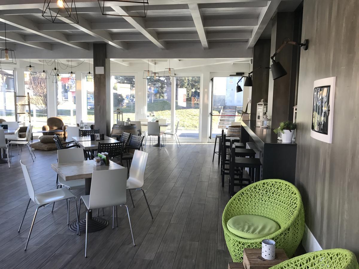 吉雅第内托酒店 斯卡佐罗夏特 外观 照片